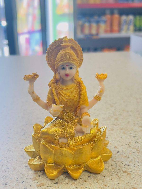 Saraswoti devi murti